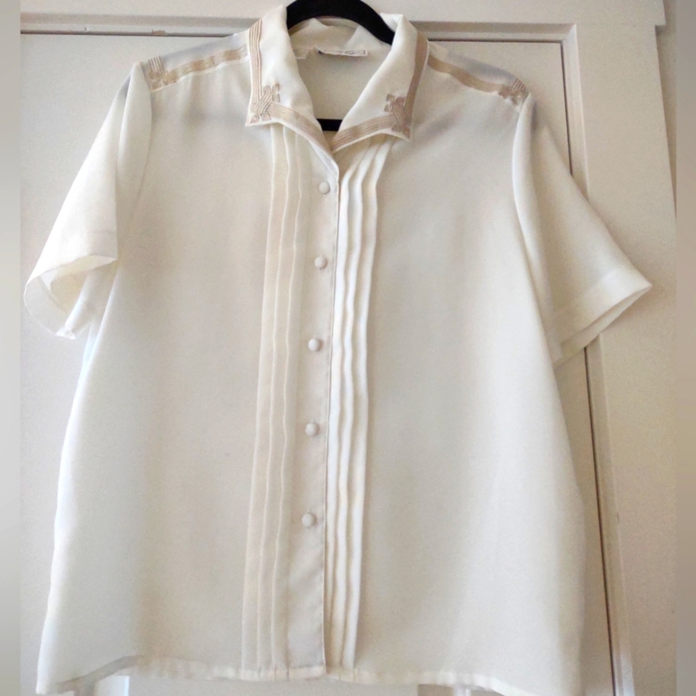 Kathy Che SZ 8P Elegant Creme Embroidered Button Down Blouse Like Brand New